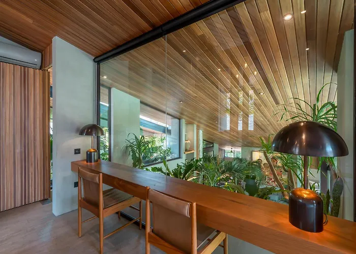 Villa Cala Blanca - Tropical Lagoon In Pererenan *